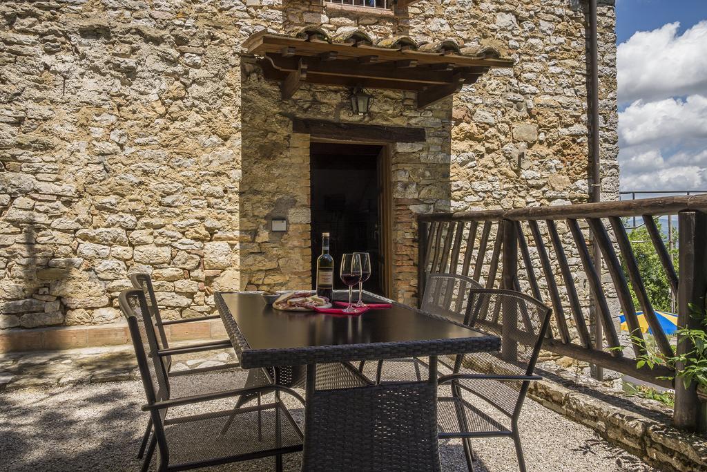 Agriturismo Monte Acuto Umbertide Pokój zdjęcie