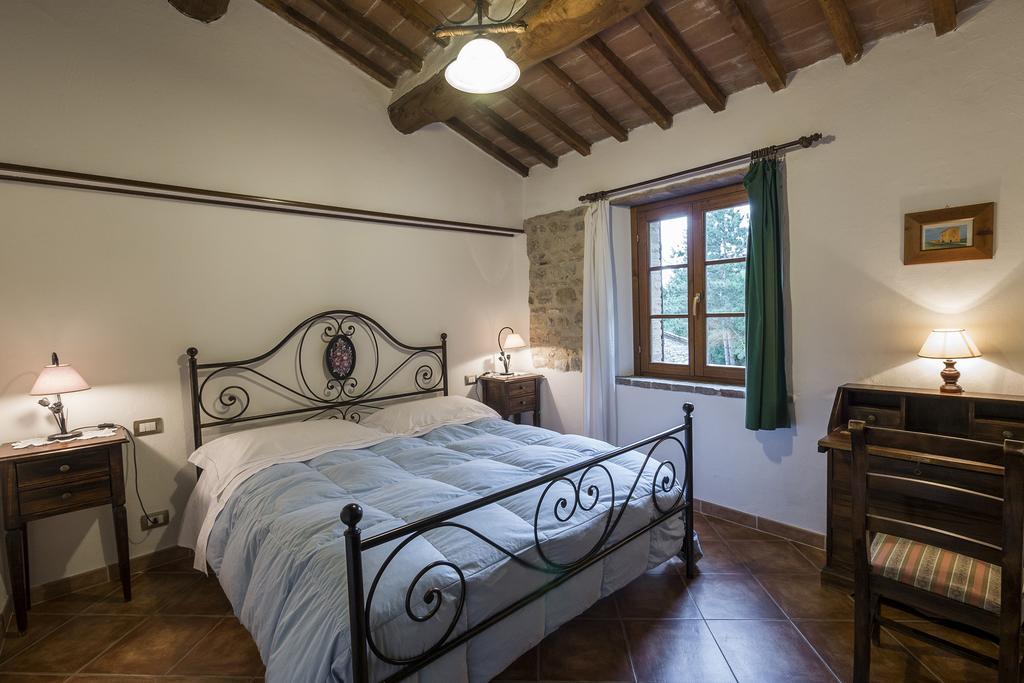 Agriturismo Monte Acuto Umbertide Pokój zdjęcie